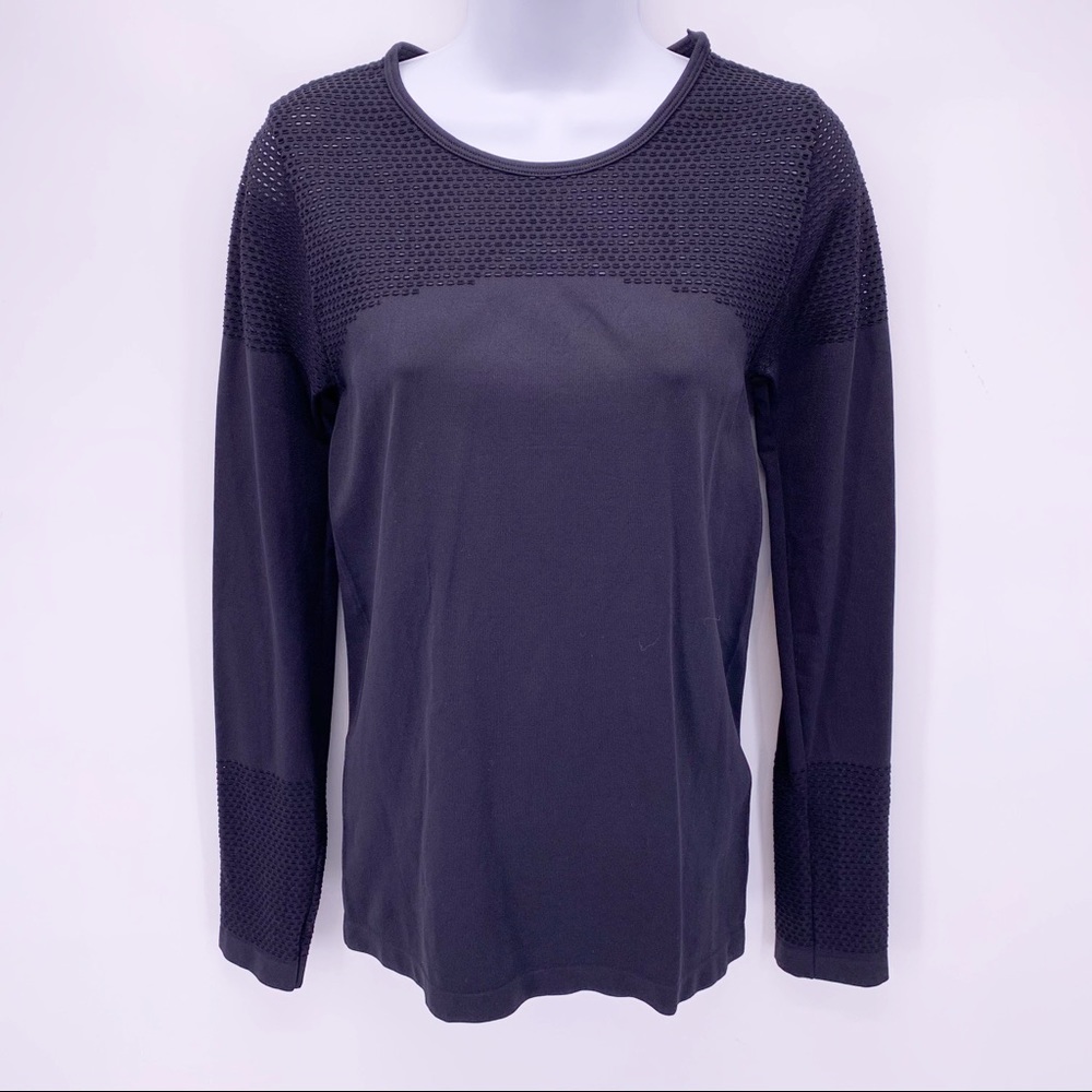 Fabletics Long Sleeve Athletic Compression Top Size Small